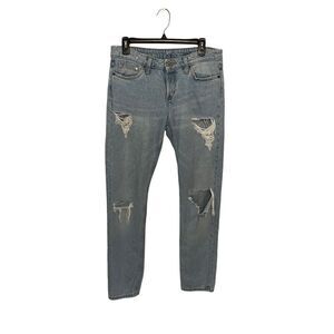 H&M distressed boyfriend jeans